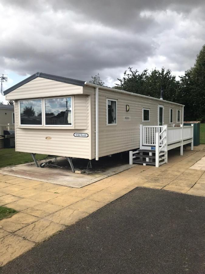 48 Oak Village Grange Leisure Park * Mablethorpe